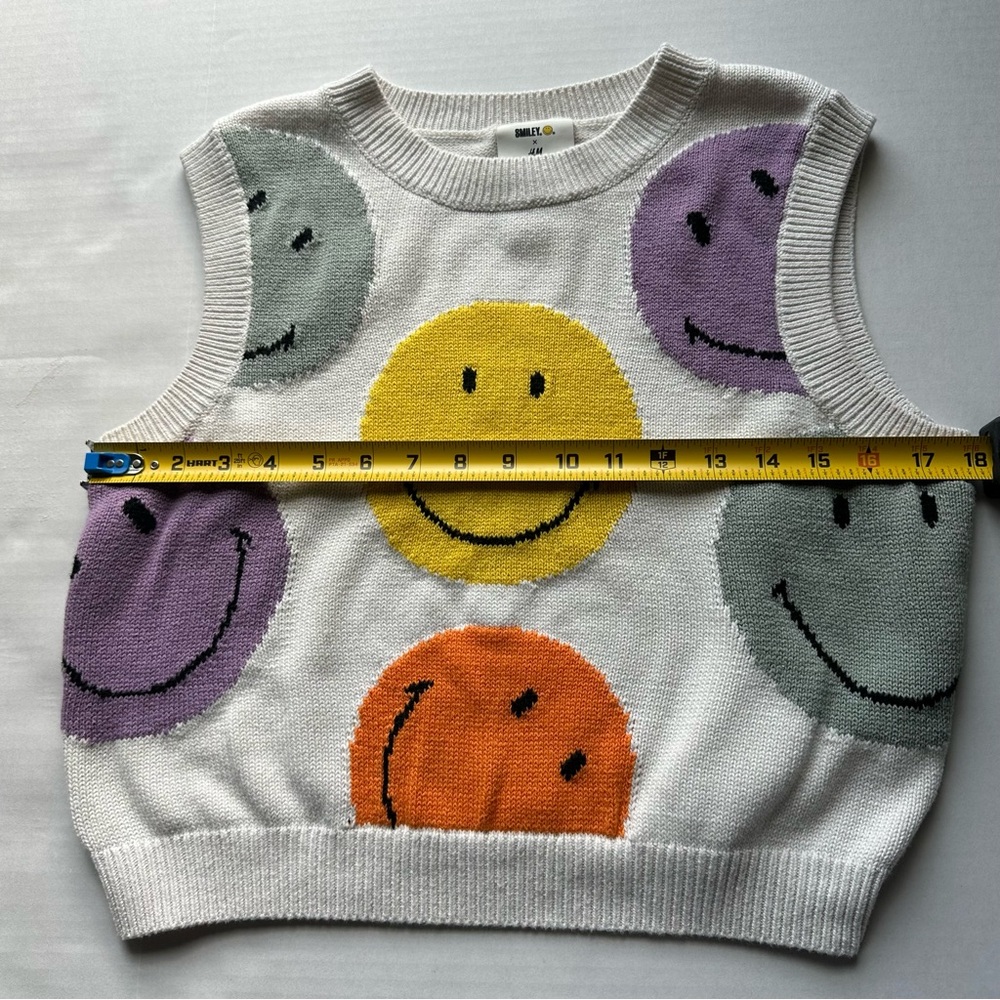 SmileyWorld X H&M collaboration Smiley Sweater Vest Size L - Picture 2 of 4